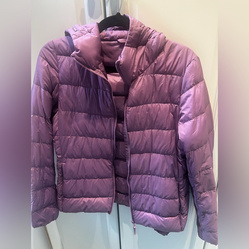 Uniqlo Women's Purple Puffer down  Jacket super lightweight